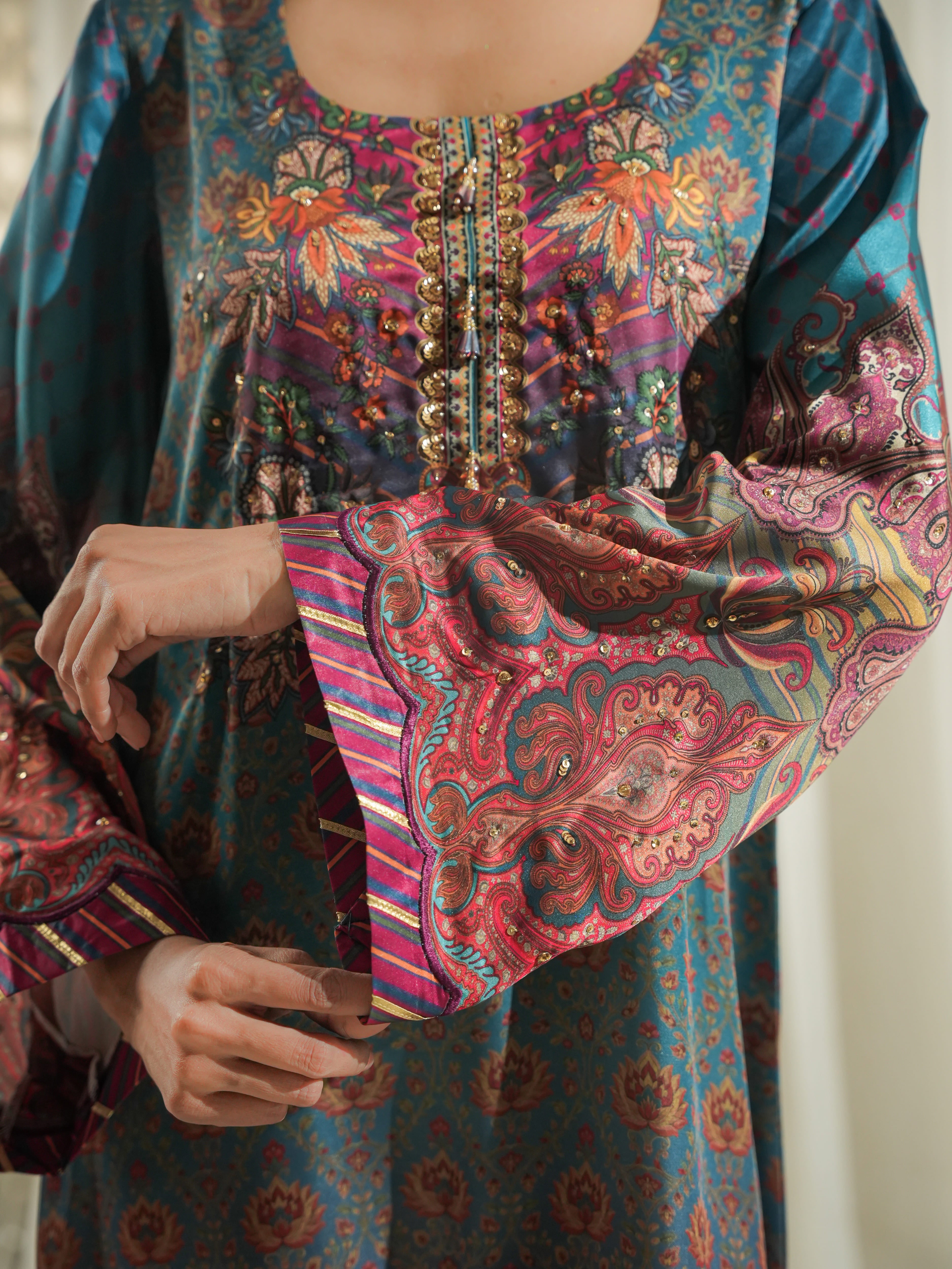 MAHIRA - Long Length Kaftan